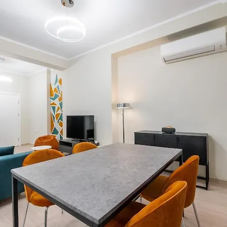 Apartment *stylish And Cozy* 1bd Flat In The Heart Of