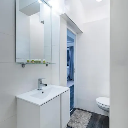 *stylish And Cozy* 1bd Flat In The Heart Of Apartment